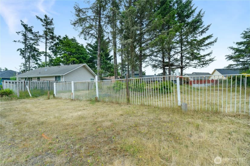 Property photo for 609 Blue Wing Loop Se, Ocean Shores