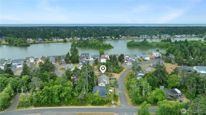 Property photo for 609 Blue Wing Loop Se, Ocean Shores photo 8