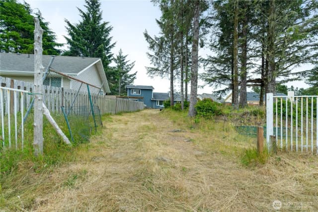 Property photo for 609 Blue Wing Loop Se, Ocean Shores photo 4