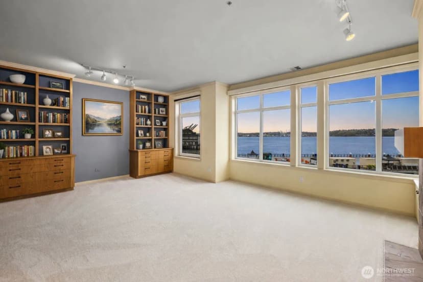 Property photo for 1900 Alaskan Way #316, Seattle photo 8