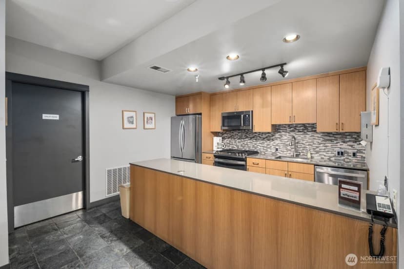 Property photo for 1900 Alaskan Way #316, Seattle photo 31