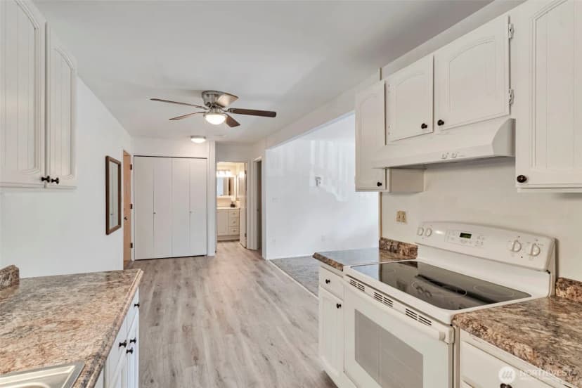 Property photo for 2500 81st Avenue Se #329, Mercer Island photo 9