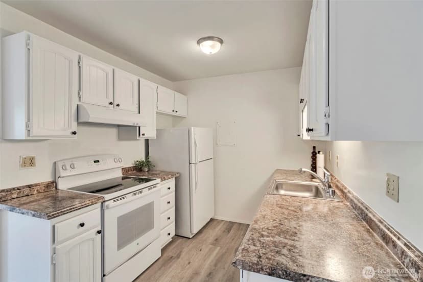 Property photo for 2500 81st Avenue Se #329, Mercer Island photo 8