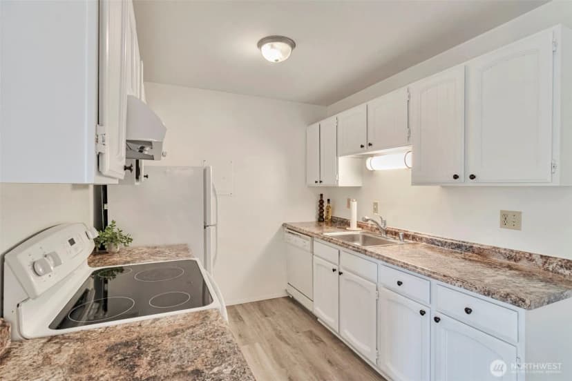 Property photo for 2500 81st Avenue Se #329, Mercer Island photo 4