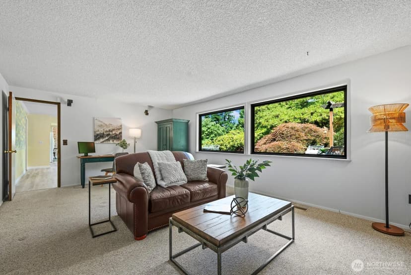 Property photo for 4400 157th Avenue Se, Bellevue photo 14