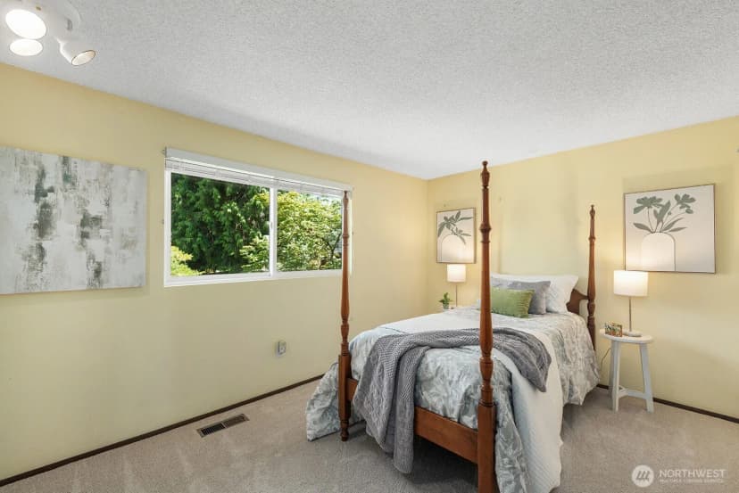 Property photo for 4400 157th Avenue Se, Bellevue photo 20