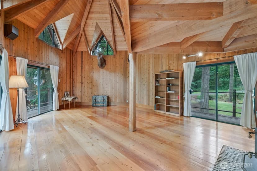 Property photo for 211 Laverne Drive, Kalama photo 8