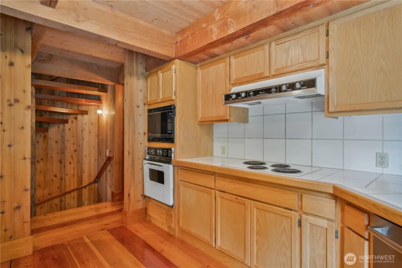 Property photo for 211 Laverne Drive, Kalama photo 13