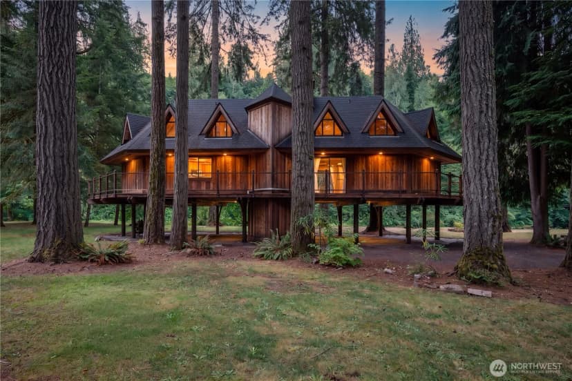 Property photo for 211 Laverne Drive, Kalama