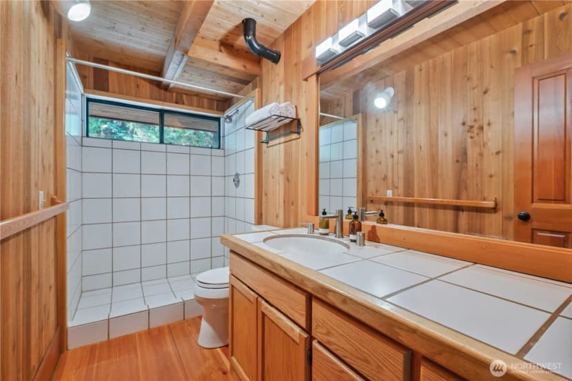 Property photo for 211 Laverne Drive, Kalama photo 18