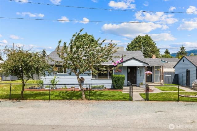 Property photo for 410 Pacific Street, Sedro Woolley