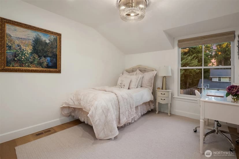 Property photo for 7306 Island Crest Way, Mercer Island photo 25