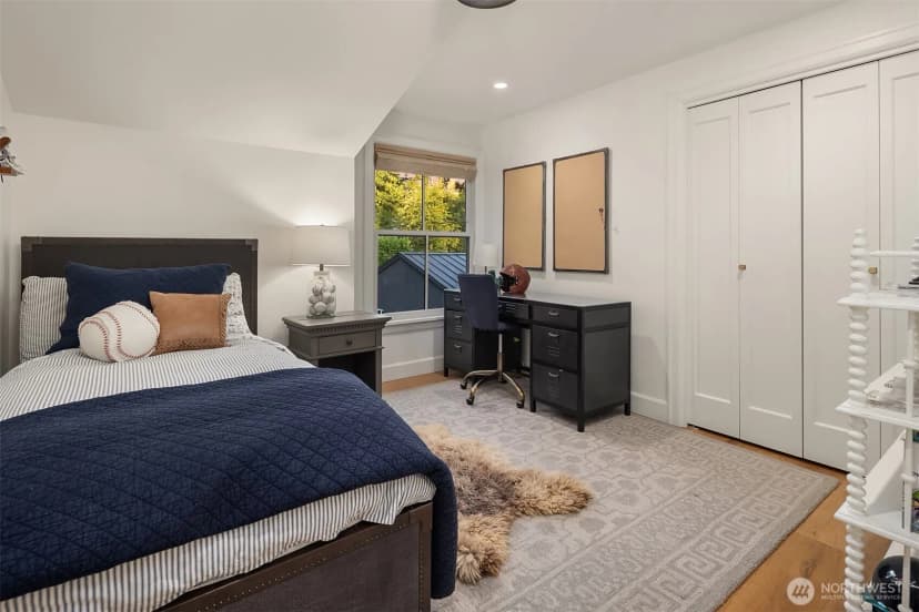 Property photo for 7306 Island Crest Way, Mercer Island photo 24