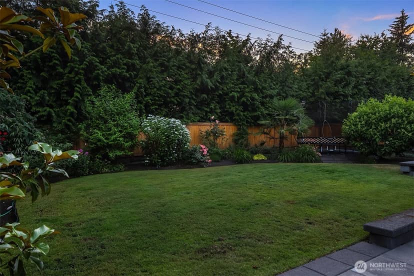 Property photo for 7306 Island Crest Way, Mercer Island photo 31