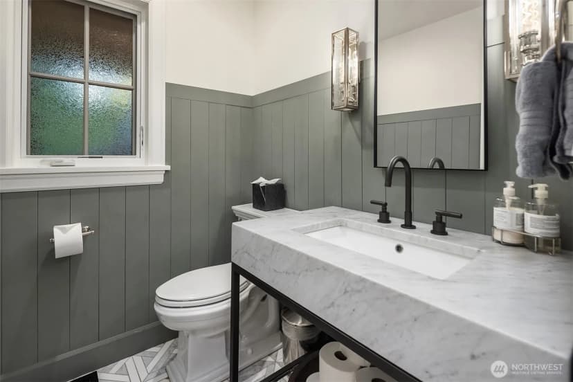 Property photo for 7306 Island Crest Way, Mercer Island photo 16