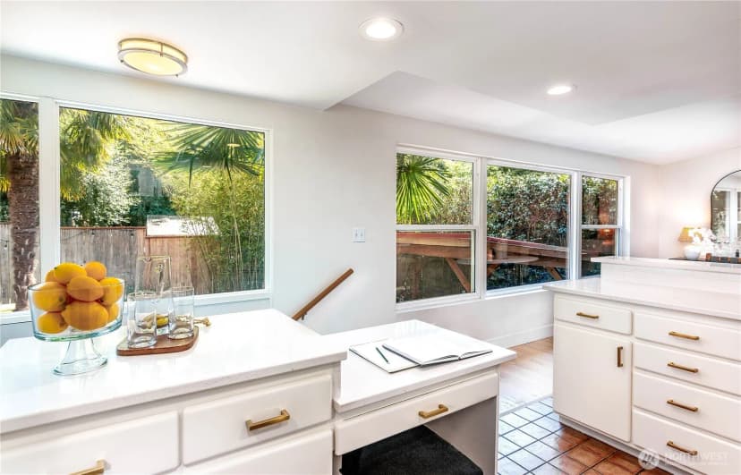 Property photo for 6246 39th Avenue Ne, Seattle photo 13