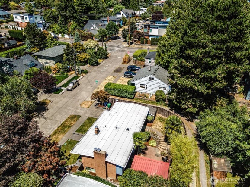 Property photo for 6246 39th Avenue Ne, Seattle photo 35