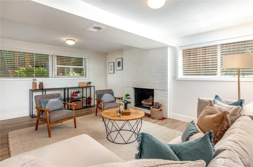 Property photo for 6246 39th Avenue Ne, Seattle photo 23