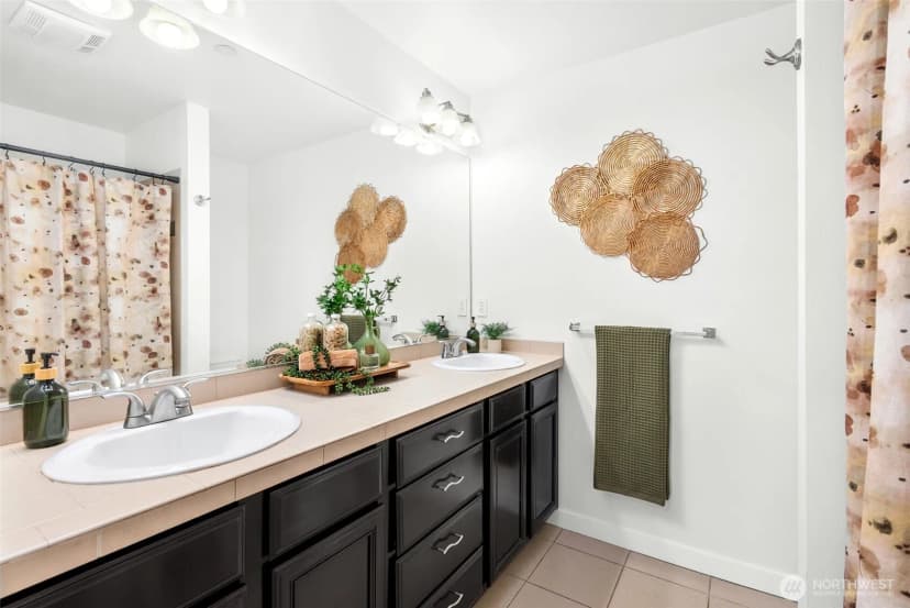 Property photo for 4810 Pointes Drive, Mukilteo photo 11