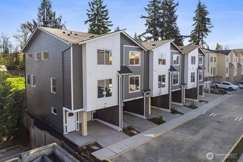 Property photo for 16823 Alder Way #k5, Lynnwood photo 4
