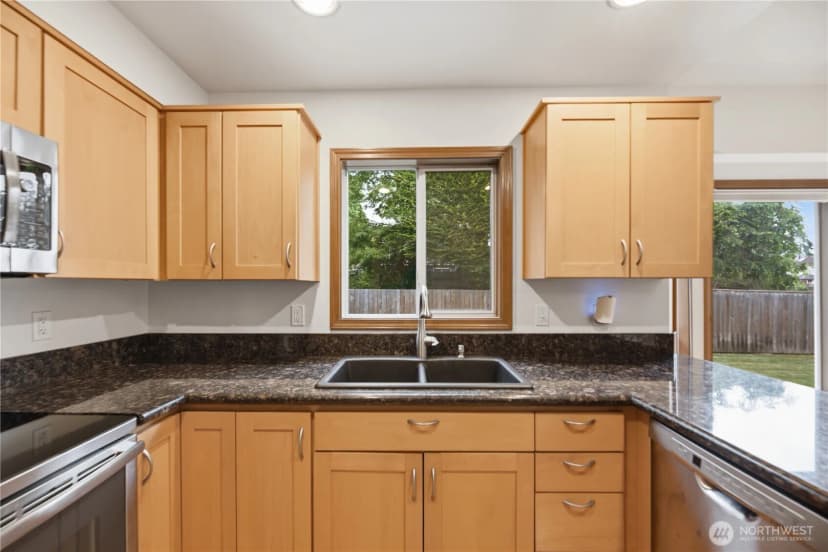 Property photo for 19022 102nd Avenue Sw, Renton photo 12