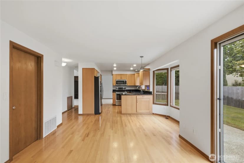 Property photo for 19022 102nd Avenue Sw, Renton photo 10