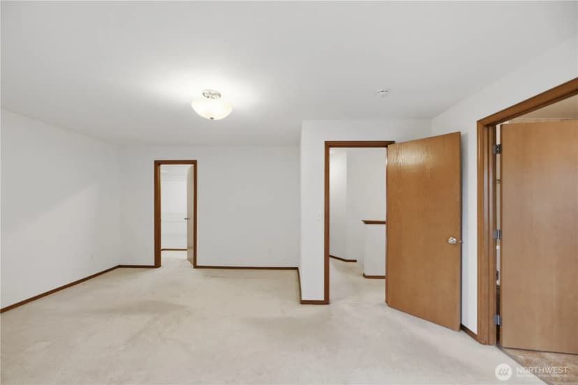 Property photo for 19022 102nd Avenue Sw, Renton photo 17