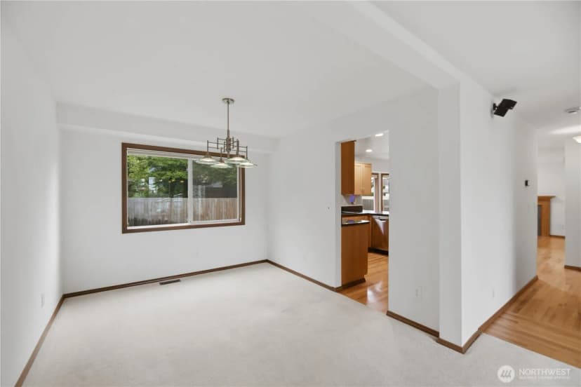 Property photo for 19022 102nd Avenue Sw, Renton photo 6
