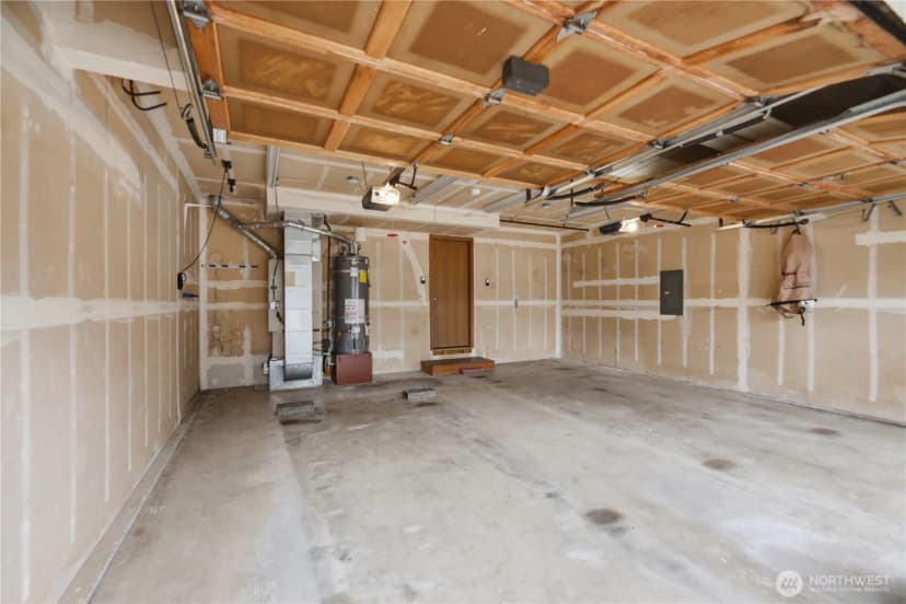 Property photo for 19022 102nd Avenue Sw, Renton photo 33