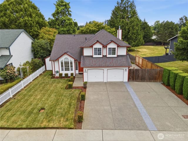 Property photo for 19022 102nd Avenue Sw, Renton photo 2