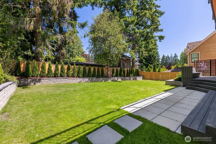 Property photo for 10234 Ne 20th Place, Bellevue photo 37