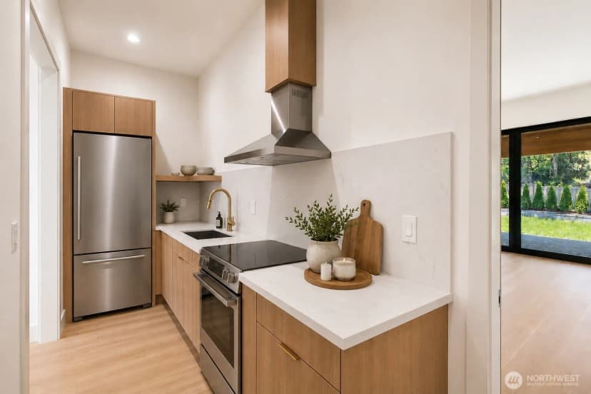 Property photo for 10234 Ne 20th Place, Bellevue photo 12