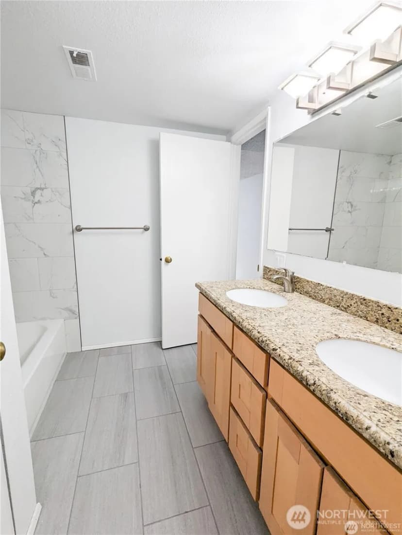 Property photo for 3518 109th Place Ne #222, Bellevue photo 19