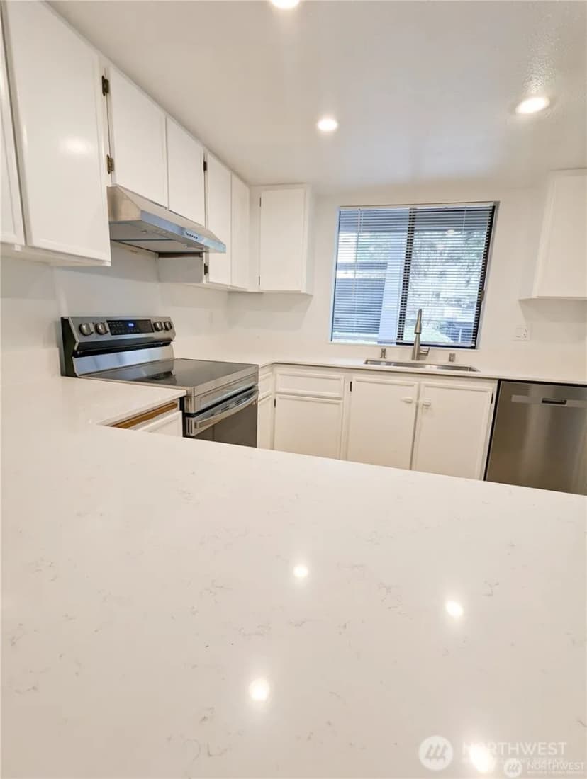 Property photo for 3518 109th Place Ne #222, Bellevue photo 21
