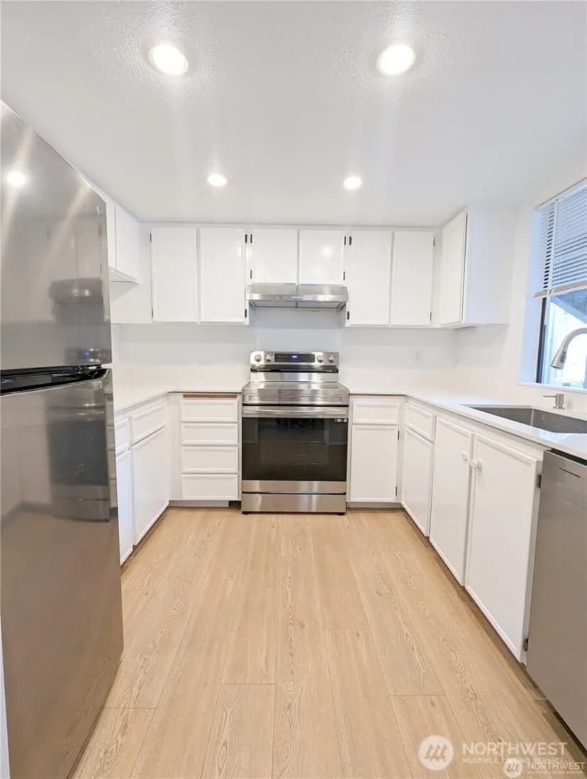 Property photo for 3518 109th Place Ne #222, Bellevue photo 25