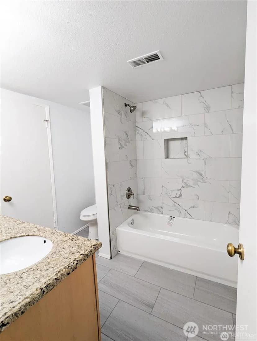 Property photo for 3518 109th Place Ne #222, Bellevue photo 27