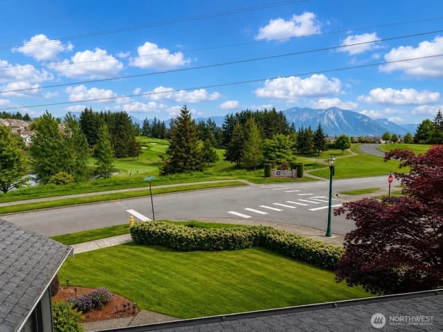 Property photo for 7041 Eagle Lake Drive Se, Snoqualmie photo 3