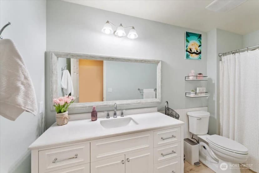 Property photo for 7041 Eagle Lake Drive Se, Snoqualmie photo 16
