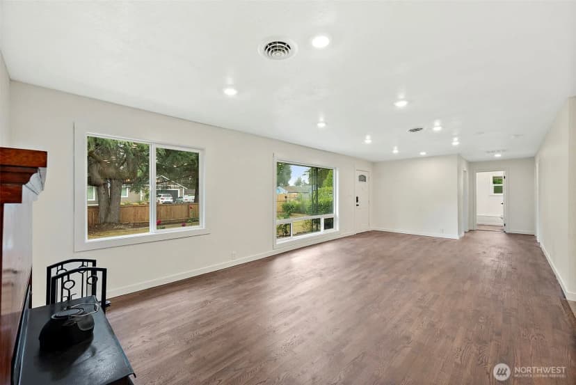 Property photo for 8811 Sw Wildwood Ave, Lakewood photo 12