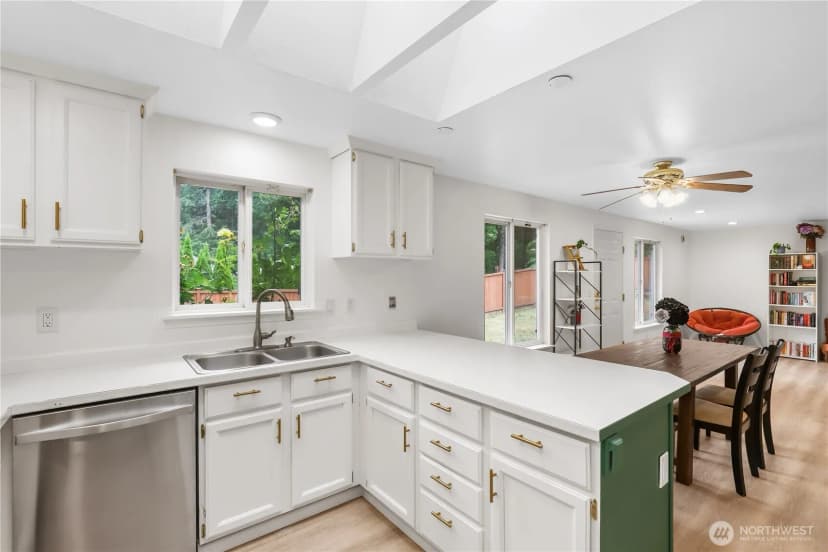 Property photo for 19411 112th Avenue E, Graham photo 10