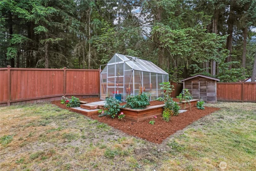 Property photo for 19411 112th Avenue E, Graham photo 27