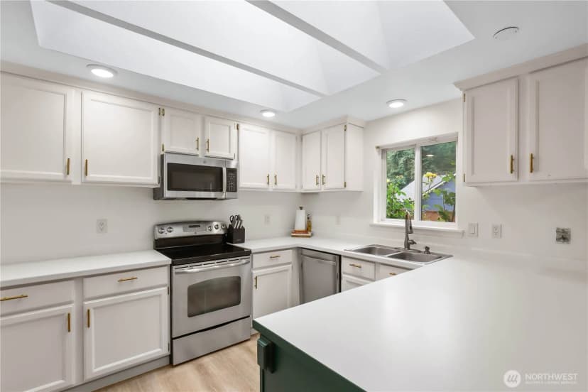 Property photo for 19411 112th Avenue E, Graham photo 11
