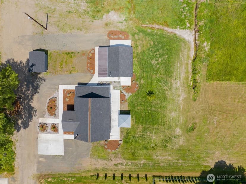 Property photo for 606 N 5th Street, Elma photo 35