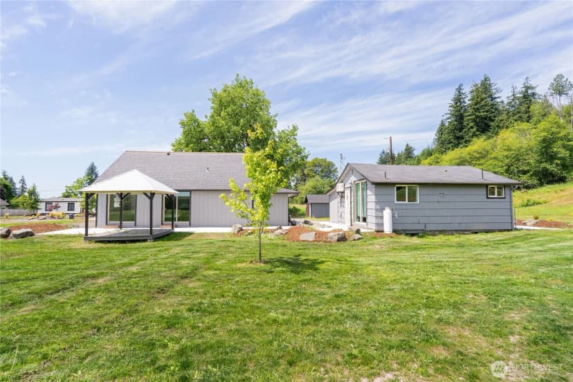 Property photo for 606 N 5th Street, Elma photo 33