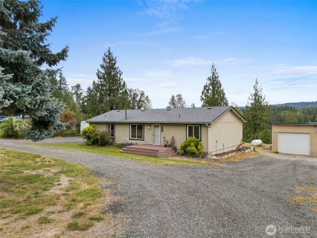 Property photo for 32419 129th Avenue E, Graham