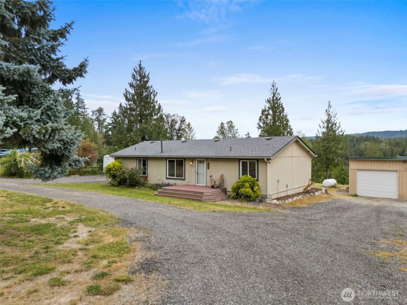 Property photo for 32419 129th Avenue E, Graham