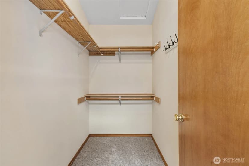 Property photo for 4943 Old Oak Street Se, Olympia photo 9
