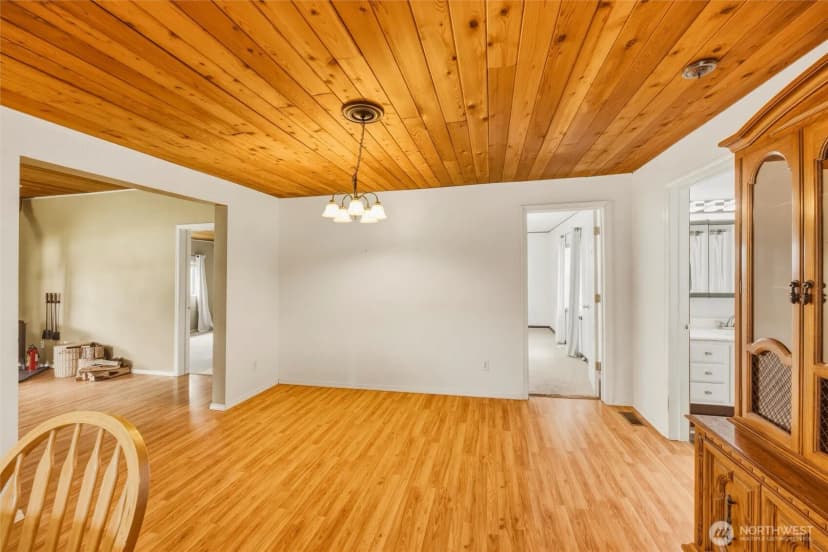 Property photo for 902 Nooksack Avenue, Nooksack photo 15