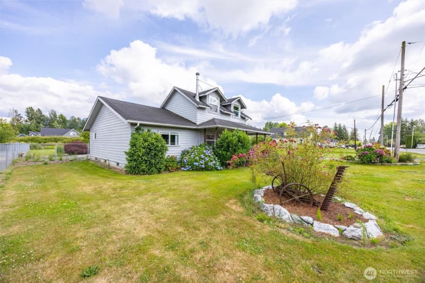 Property photo for 902 Nooksack Avenue, Nooksack photo 27