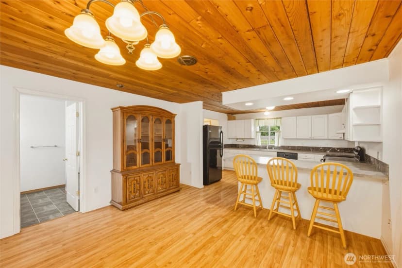 Property photo for 902 Nooksack Avenue, Nooksack photo 14